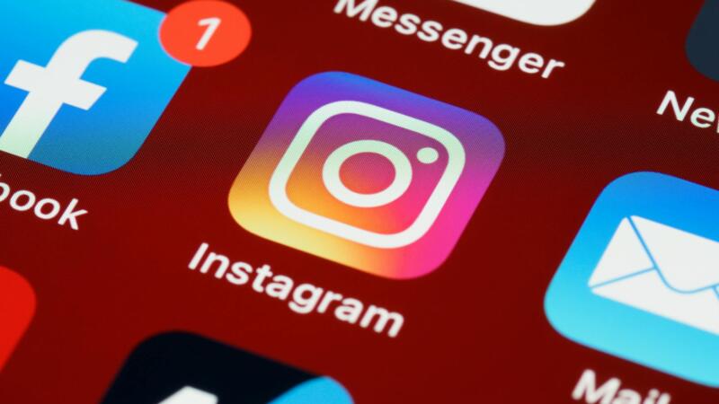 Instagram’s new ‘Instants’ feature combines elements from Snapchat and BeReal