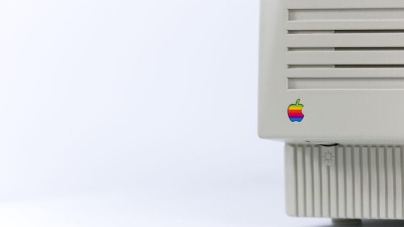 Apple Vision Pro exec is reportedly leaving for OpenAI