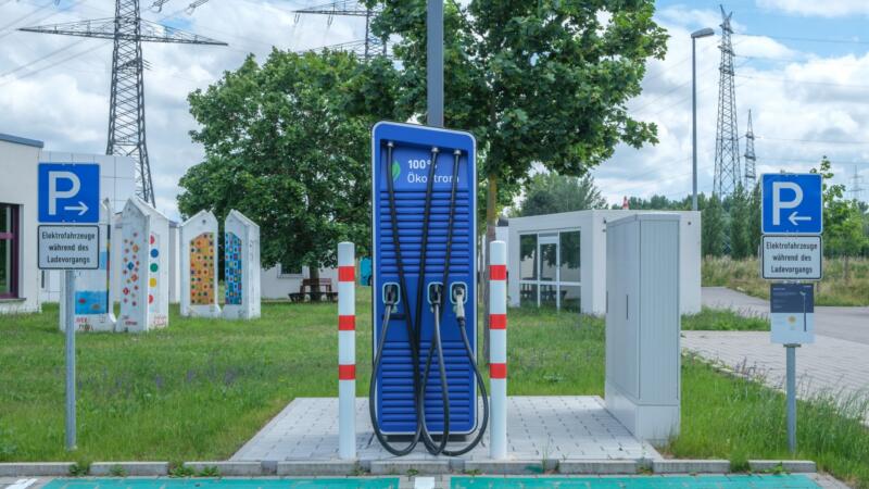 Here’s How AI Agents Can Protect EV Chargers