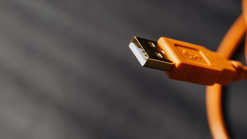 The Best USB-C Cables (2026): for Smartphones, Tablets, and Laptops