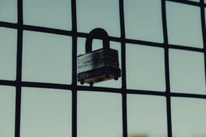 GrapheneOS protections against data extraction from locked devices